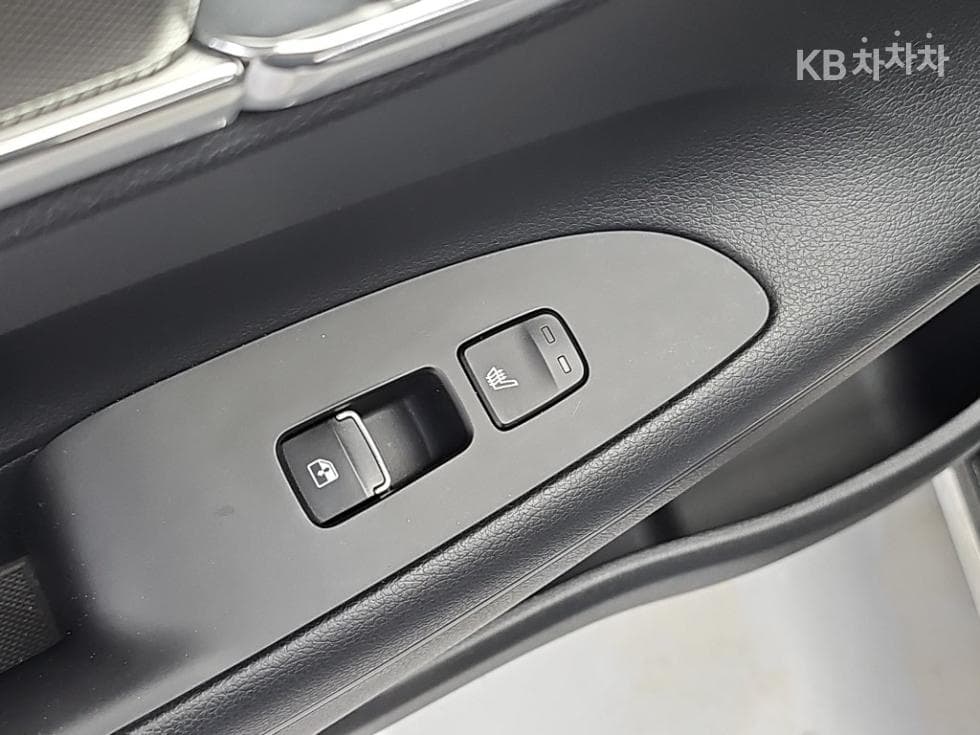 Hyundai The New (facelift) Grandeur (Azera) Hybrid2.4 Le Blanc - 13