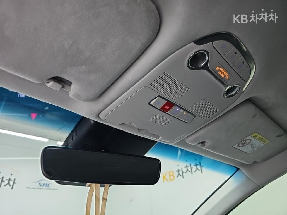 Hyundai The New (facelift) Grandeur (Azera) Hybrid2.4 Le Blanc - 16