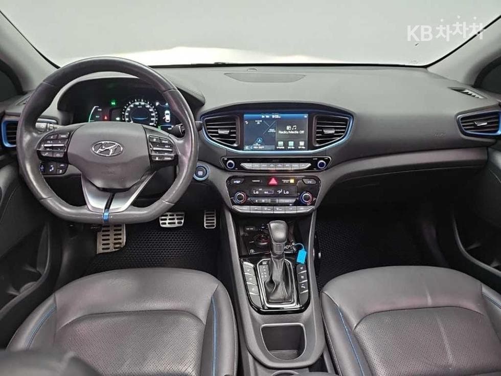 Hyundai IONIQ (Original Model)Q - 7