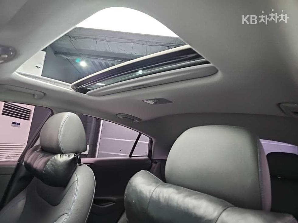 Hyundai IONIQ (Original Model)Q - 14