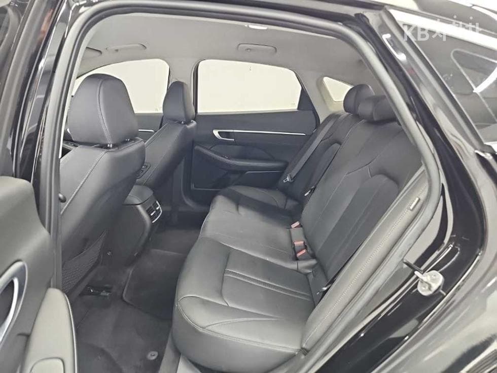 Hyundai Sonata The Edge (Sonata facelift)(DN8)2.0 Exclusive - 12