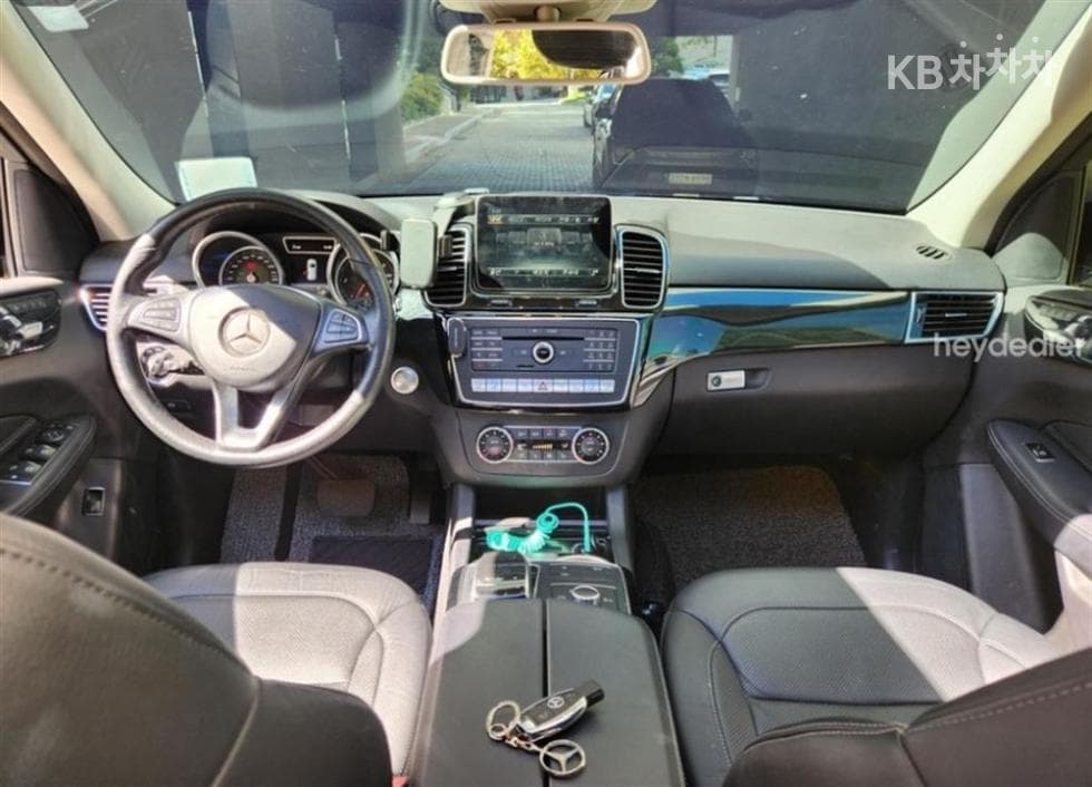Mercedes-Benz GLE(W166)350 d 4Matic Standard - 6