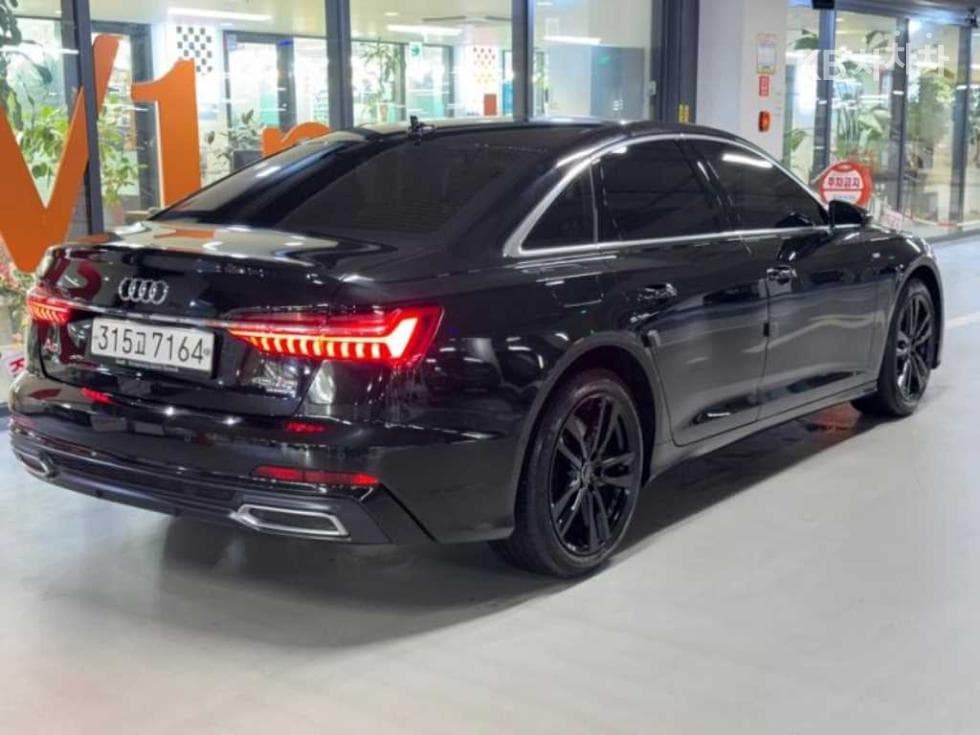 Audi A6(C8)45 Turbo Diesel Injection Quattro Premium - 4