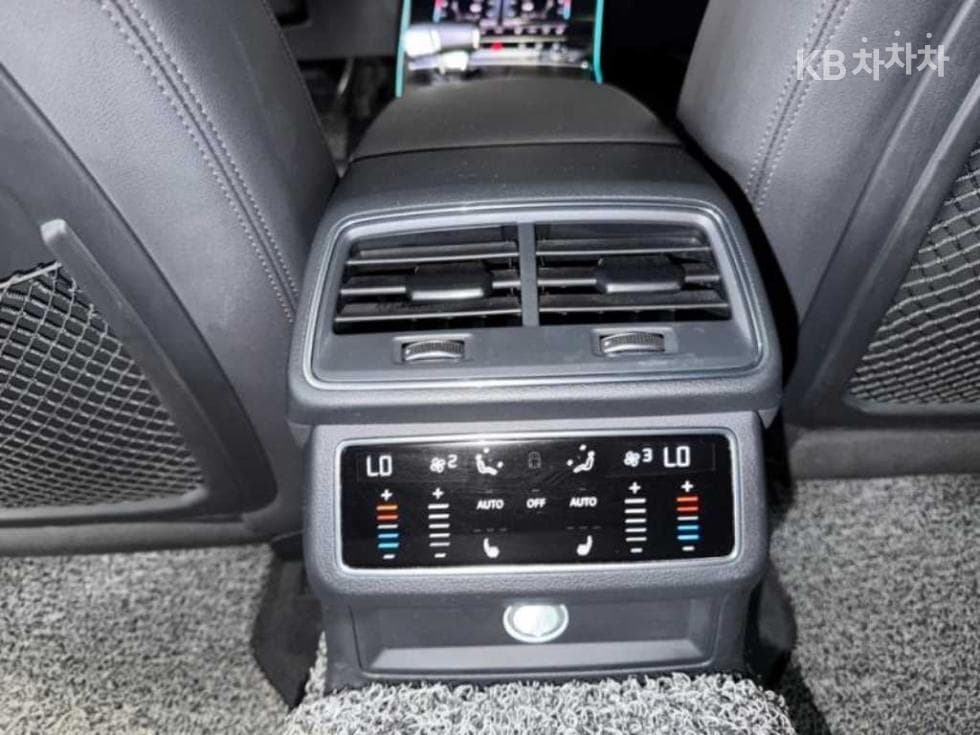 Audi A6(C8)45 Turbo Diesel Injection Quattro Premium - 15