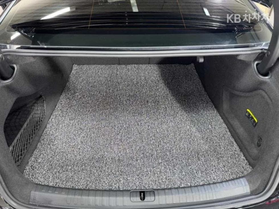 Audi A6(C8)45 Turbo Diesel Injection Quattro Premium - 17