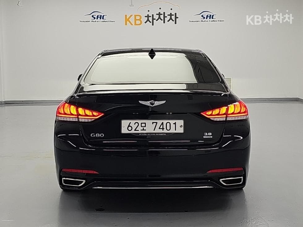 Genesis G803.8 GDI AWD Prestige - 3