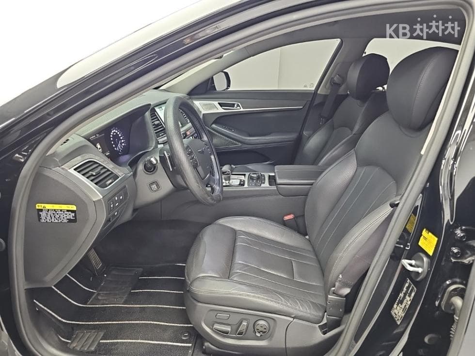 Genesis G803.8 GDI AWD Prestige - 11