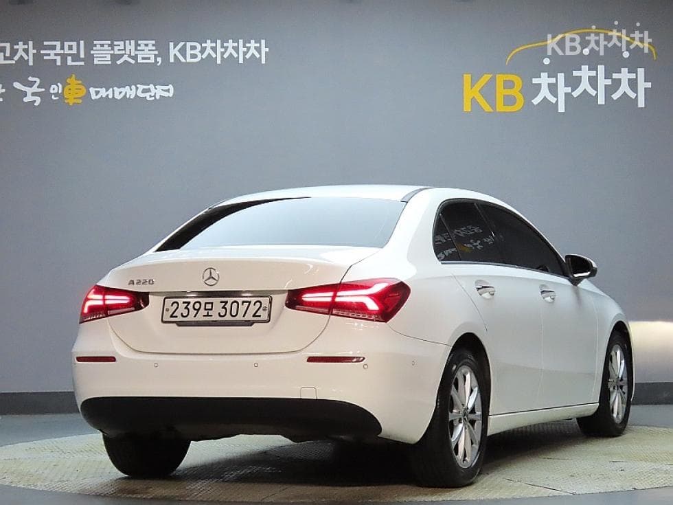 Mercedes-Benz A클래스(W177)A220 Sedan - - 2
