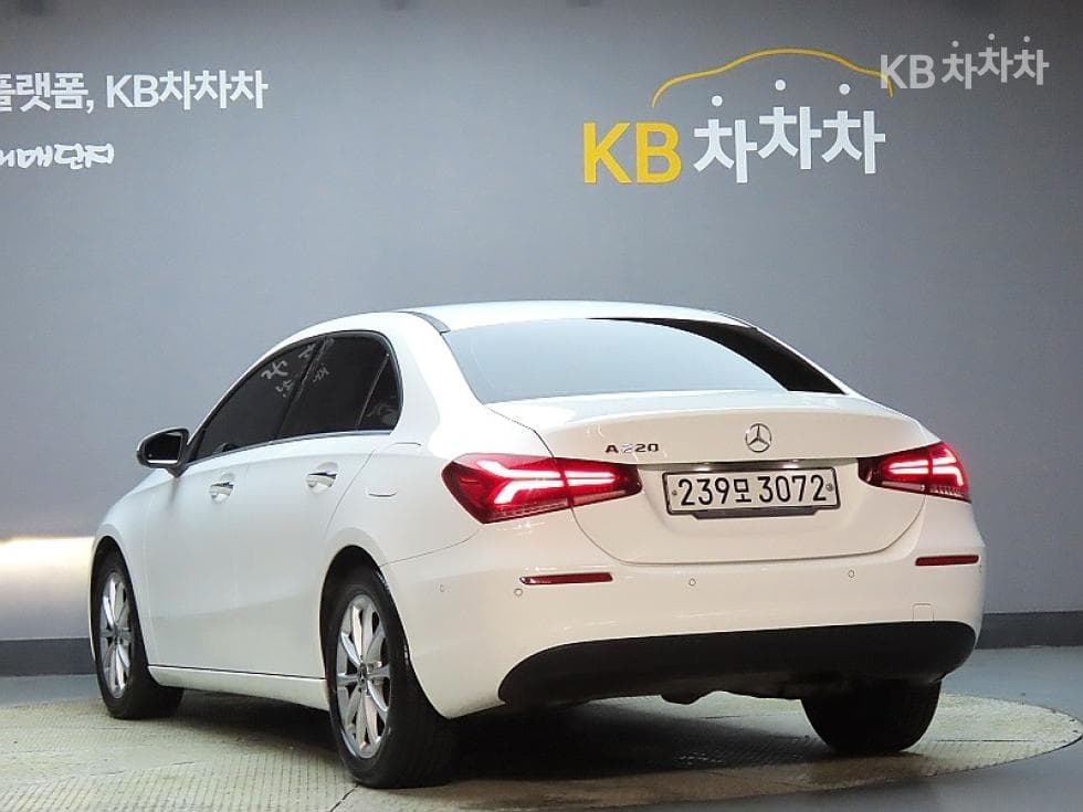 Mercedes-Benz A클래스(W177)A220 Sedan - - 5