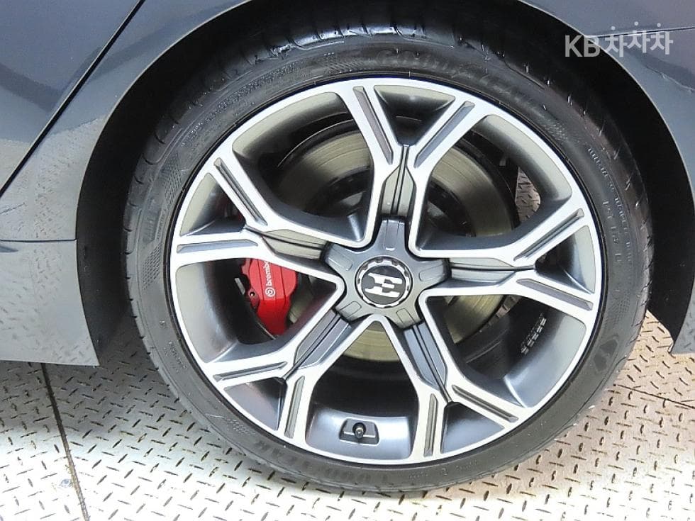 Kia Stinger3.3 Turbo 2WD GT - 20