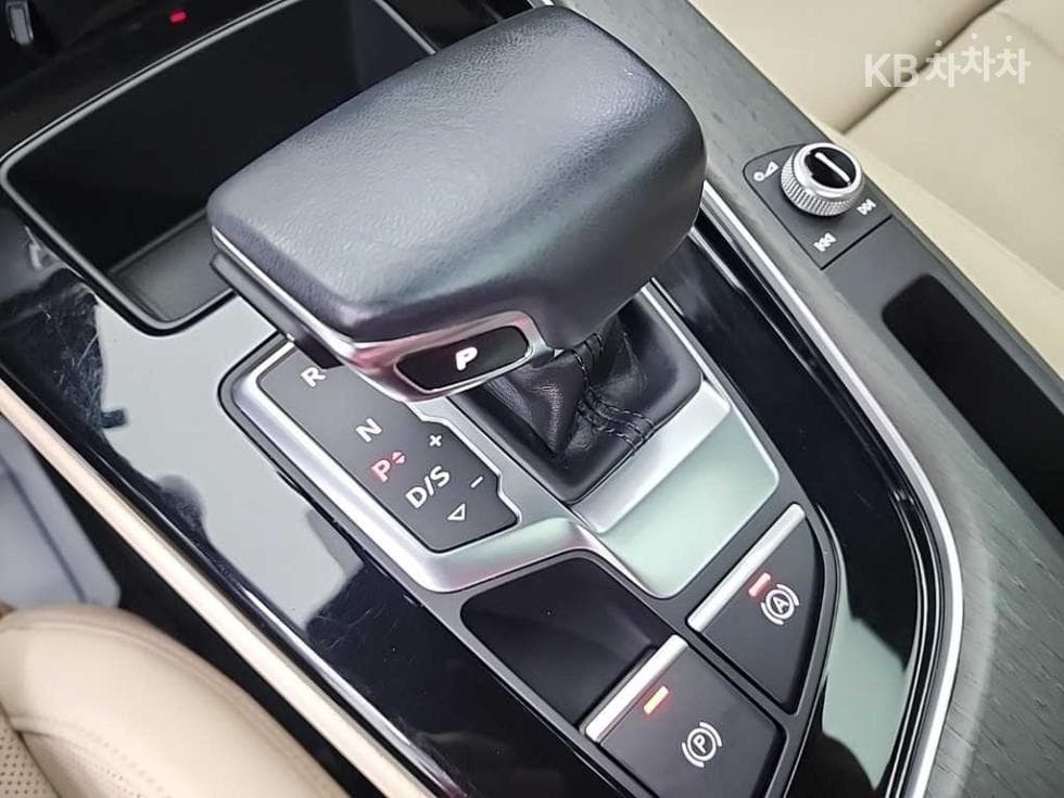 Audi A5(8W6)40 TFSI Quattro Sportback Standard - 8