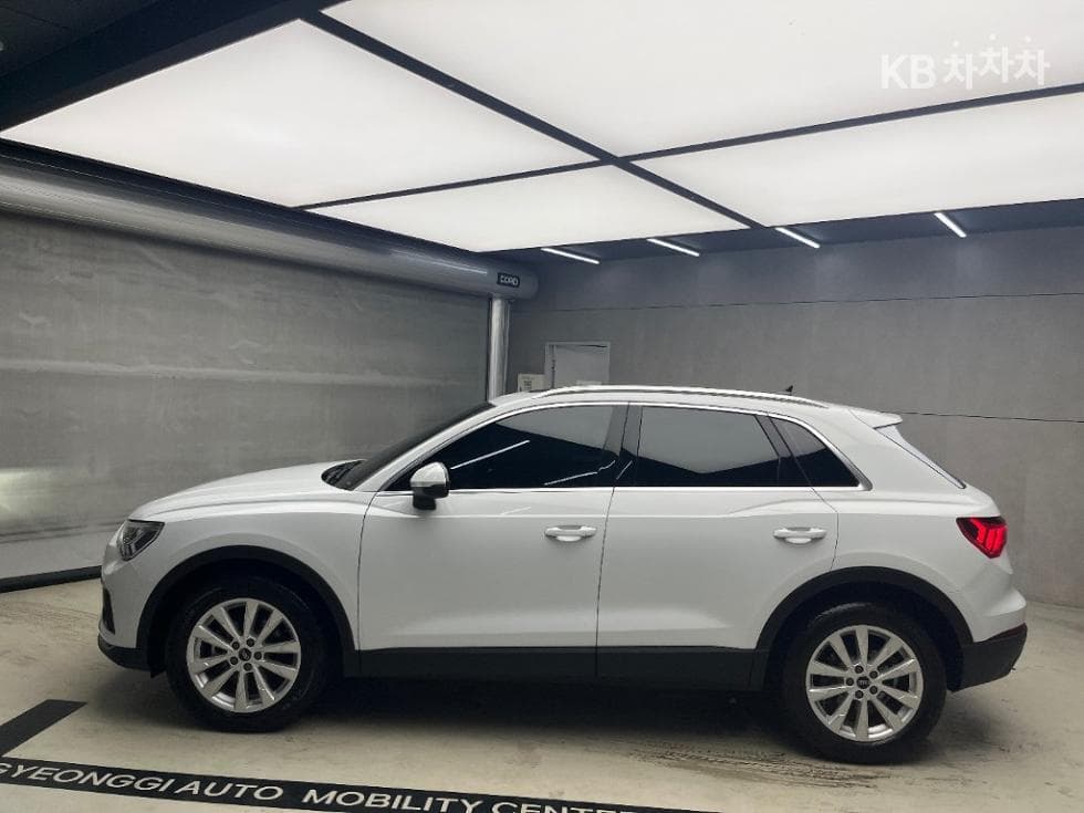Audi The New Q3(F3)35 Turbo Diesel Injection Standard - 4