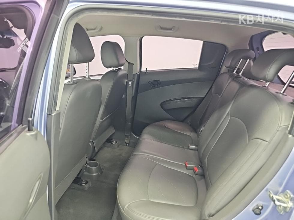 GM Korea Chevrolet SparkLT Standard - 12