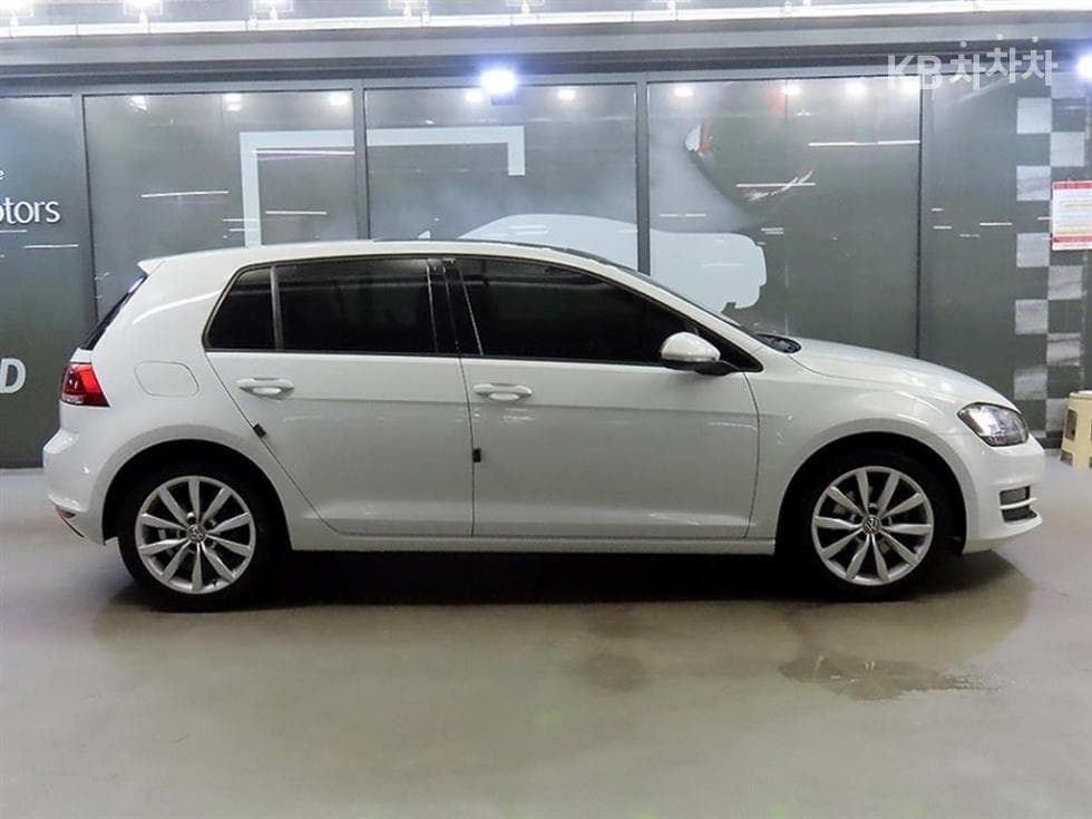 Volkswagen Golf2.0 Turbo Diesel Injection MK7 - 3