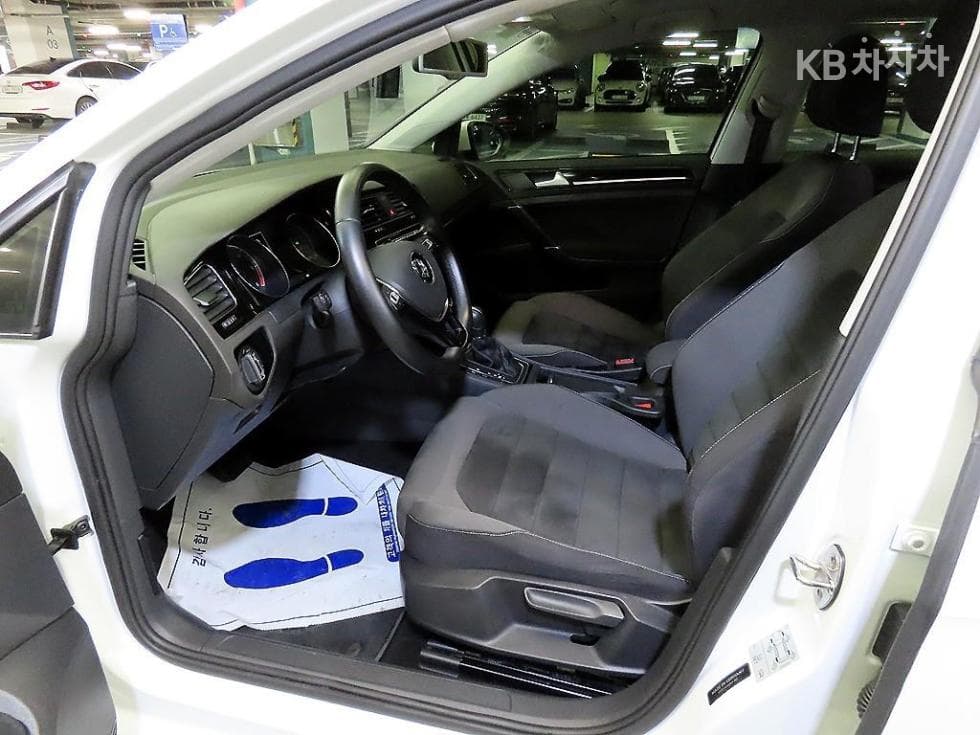 Volkswagen Golf2.0 Turbo Diesel Injection MK7 - 6