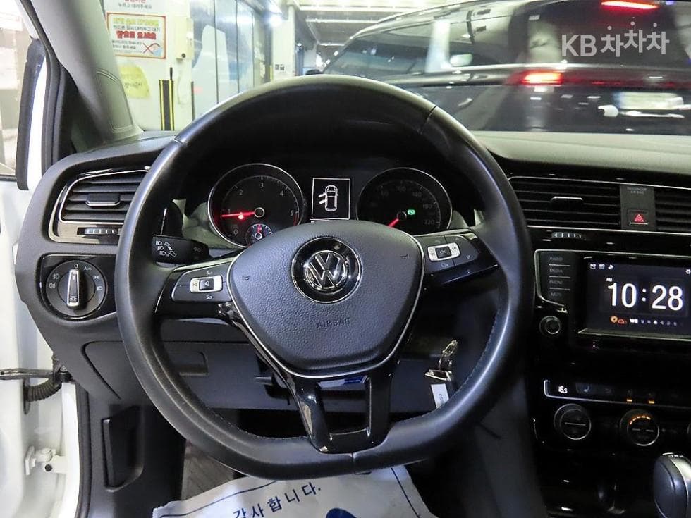 Volkswagen Golf2.0 Turbo Diesel Injection MK7 - 8