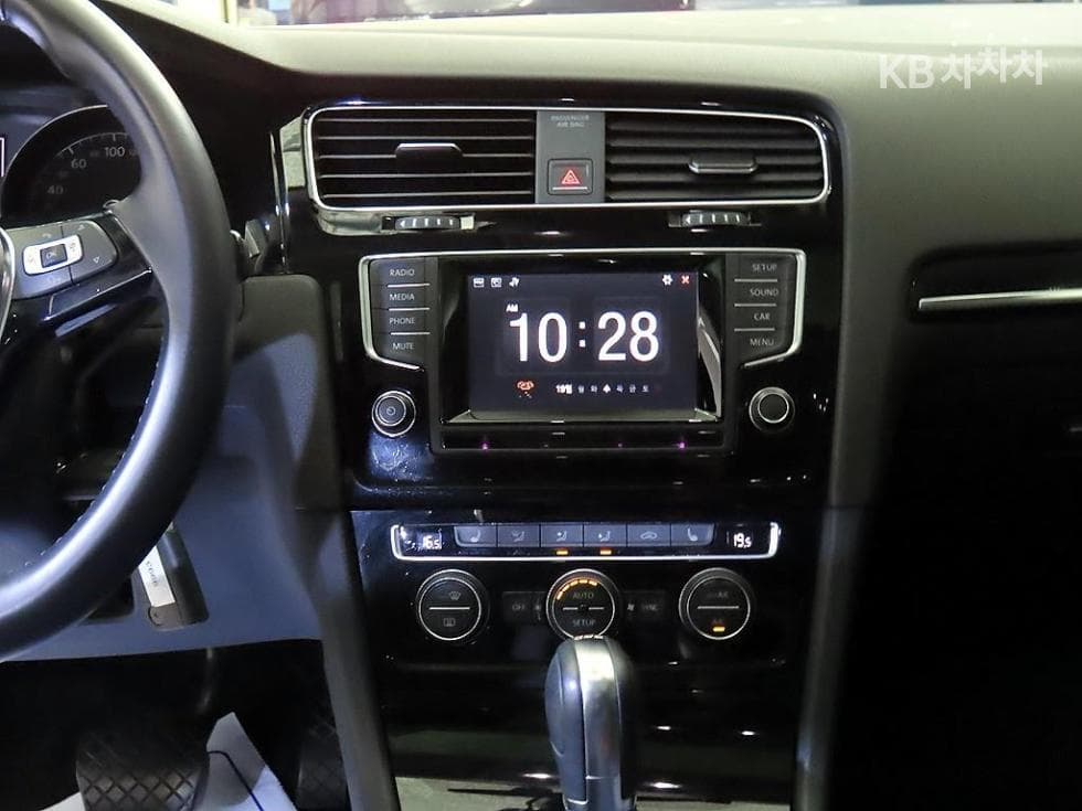 Volkswagen Golf2.0 Turbo Diesel Injection MK7 - 11