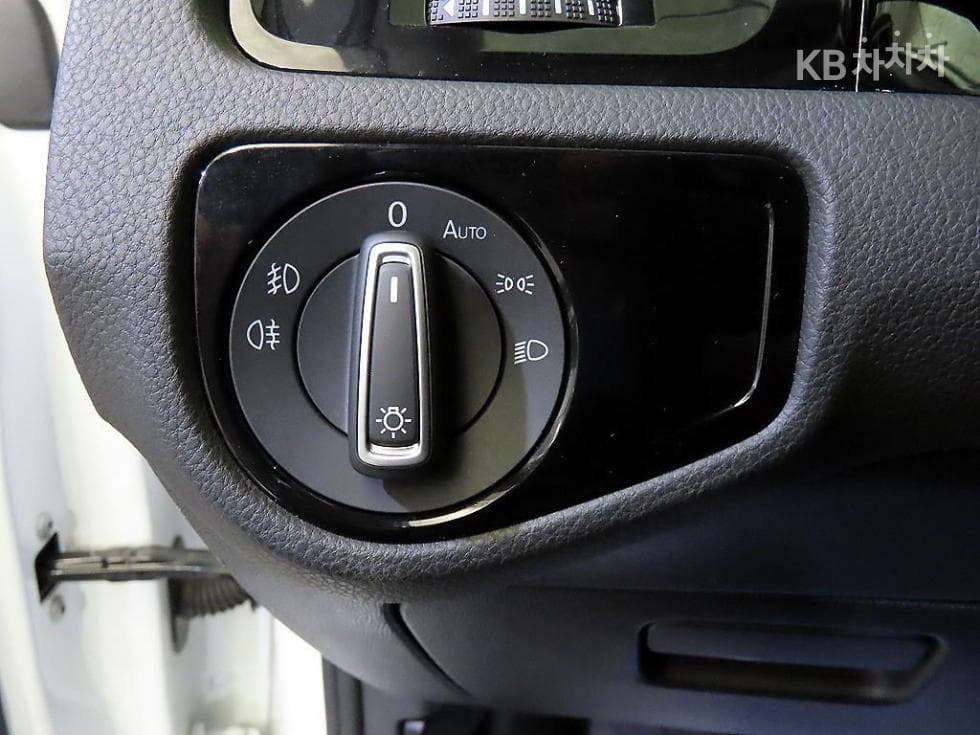 Volkswagen Golf2.0 Turbo Diesel Injection MK7 - 14