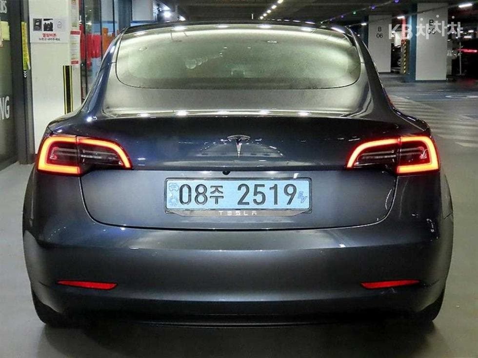 테슬라 Model 3Standard Range Plus - 5