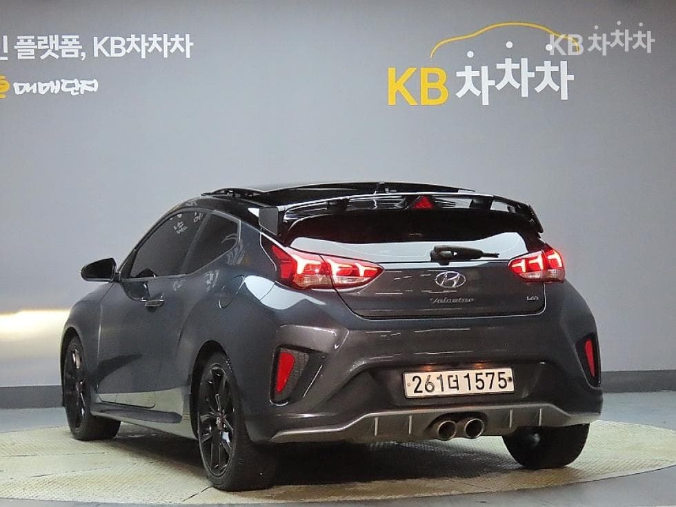 Хюндай Велестор(JS)1.6 Турбо Бензин Директ Инжекция 스포츠 코어 - 4