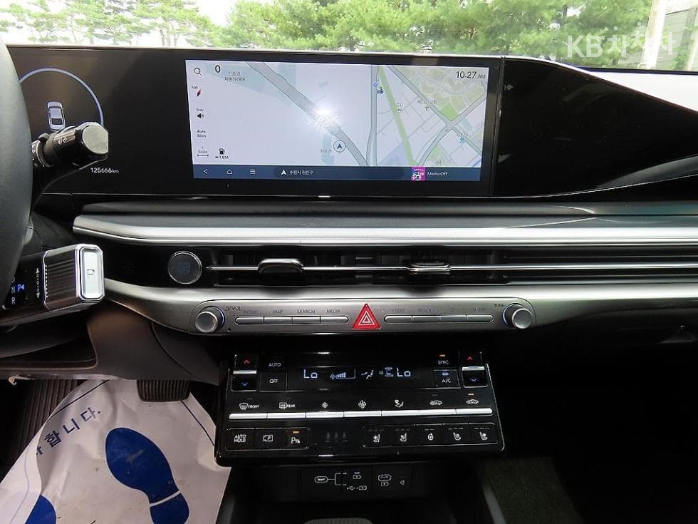 Hyundai The All New Grandeur (Azera)2.5L gasoline 2WD Premium - 12