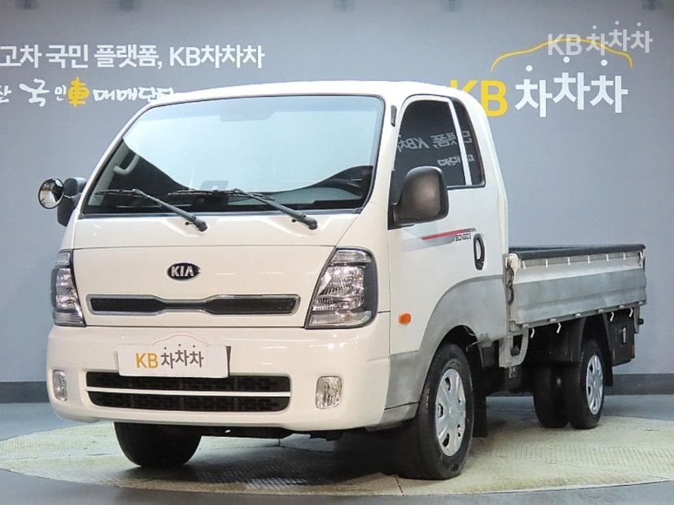Kia The New (facelift) Bongo 3 (light truck) 1 Ton King Cab Extra Long 2WD L - Image 1