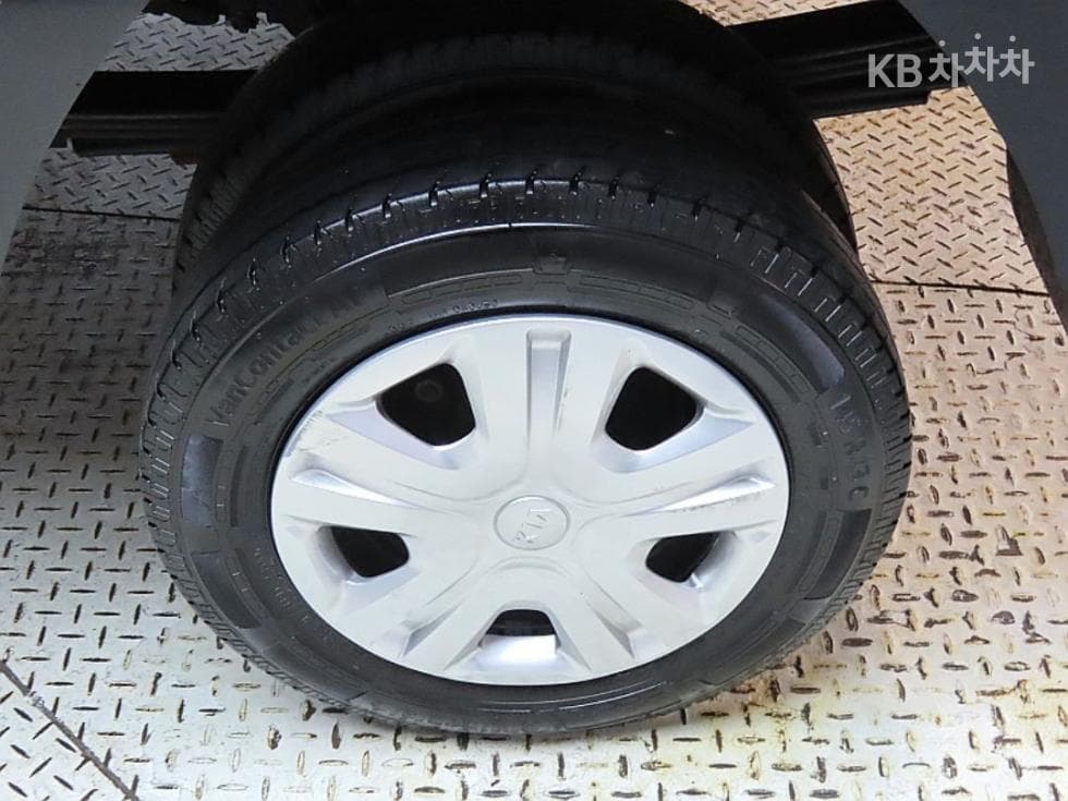 Kia The New (facelift) Bongo 3 (light truck)1 Ton King Cab Extra Long 2WD L - 16
