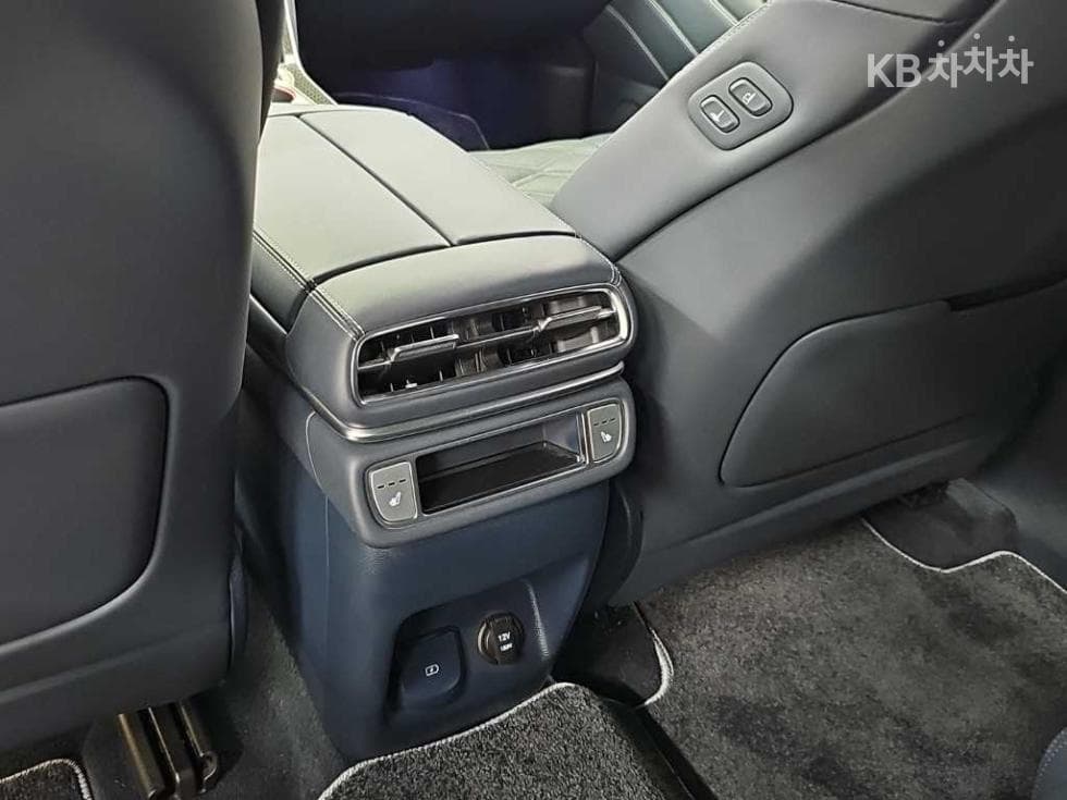 Genesis GV80 COUPE3.5 Gasoline Turbo AWD Standard - 13