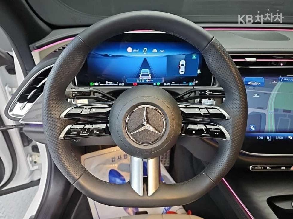 Mercedes-Benz E-클래스 (W214)E200 AMG Line - 9