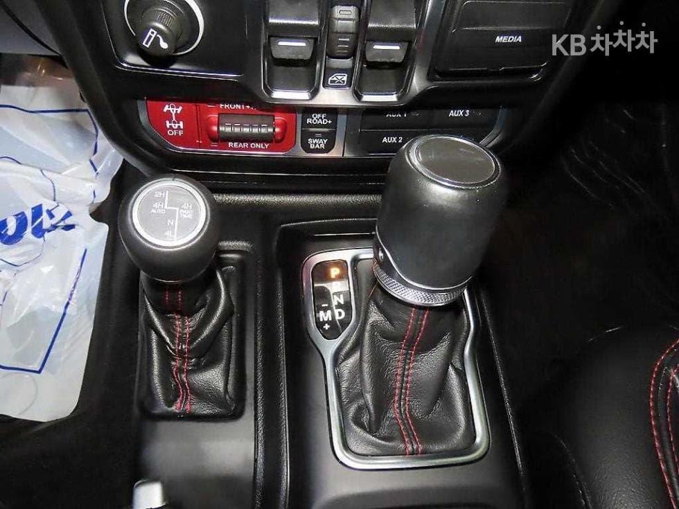 지프 글래디에이터3.6 Rubicon - 11