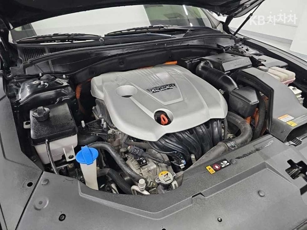 Hyundai The New (facelift) Grandeur (Azera) Hybrid2.4 Calligraphy - 5