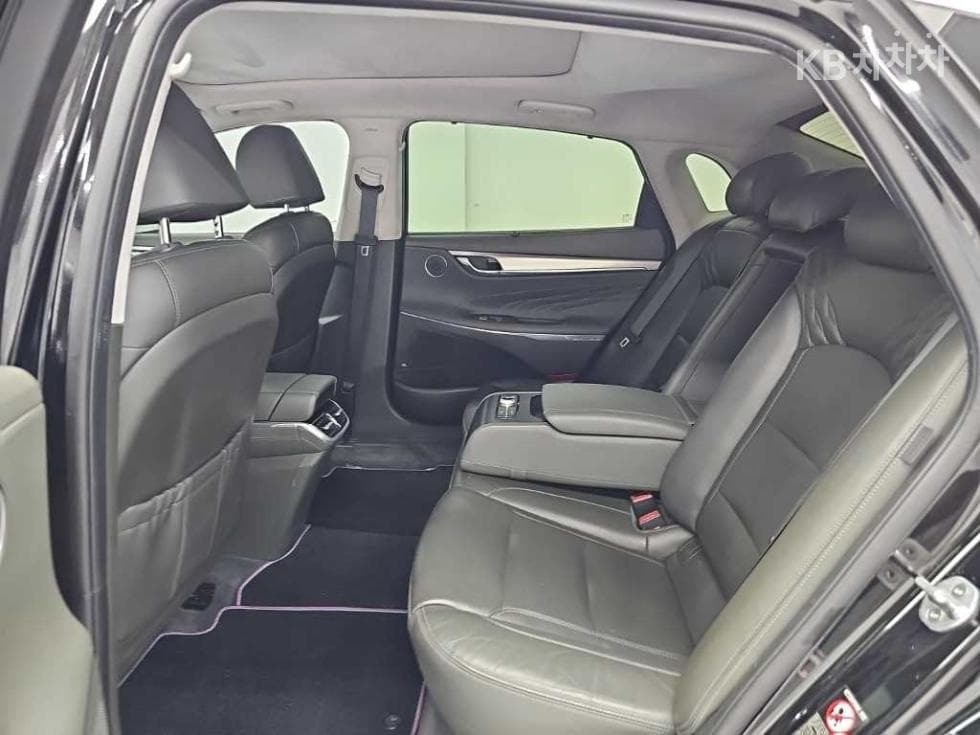 Hyundai The New (facelift) Grandeur (Azera) Hybrid2.4 Calligraphy - 12