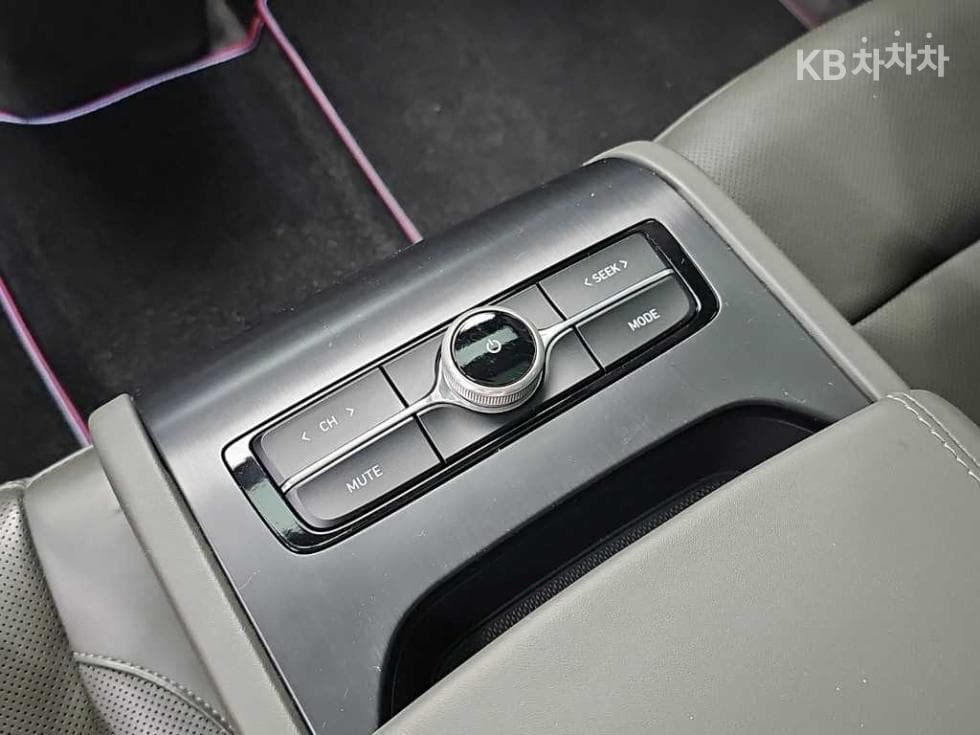 Hyundai The New (facelift) Grandeur (Azera) Hybrid2.4 Calligraphy - 14