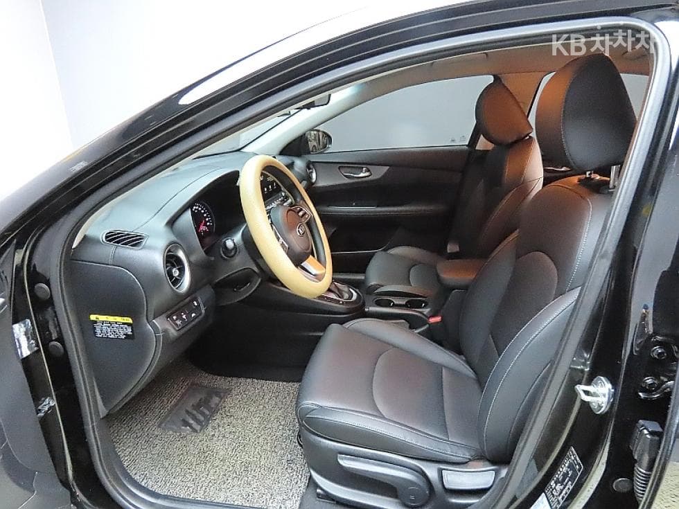 Kia All New K31.6 Gasoline Trendy - 10