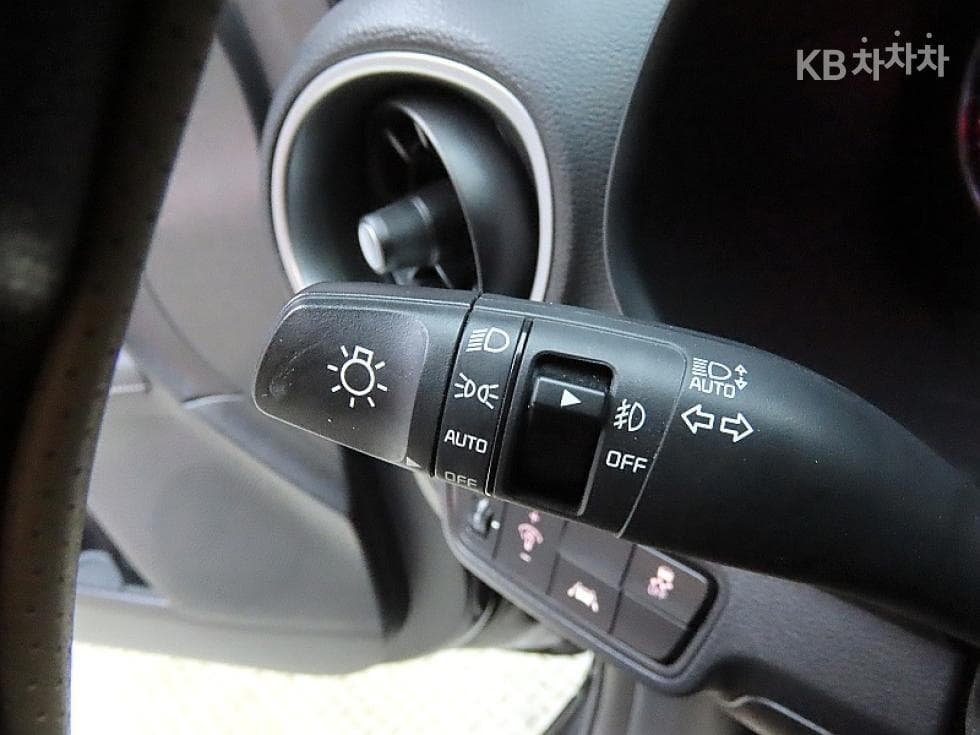 Kia All New K31.6 Gasoline Trendy - 14