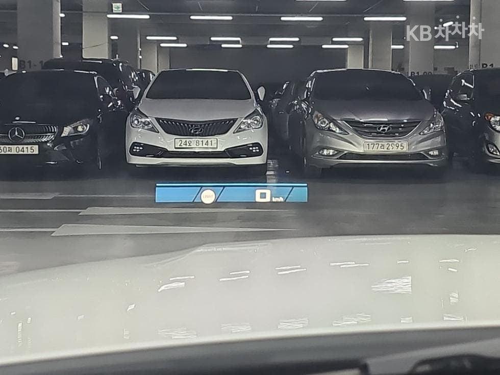 BMW M시리즈M3 투어링 Competition M xDrive - 17