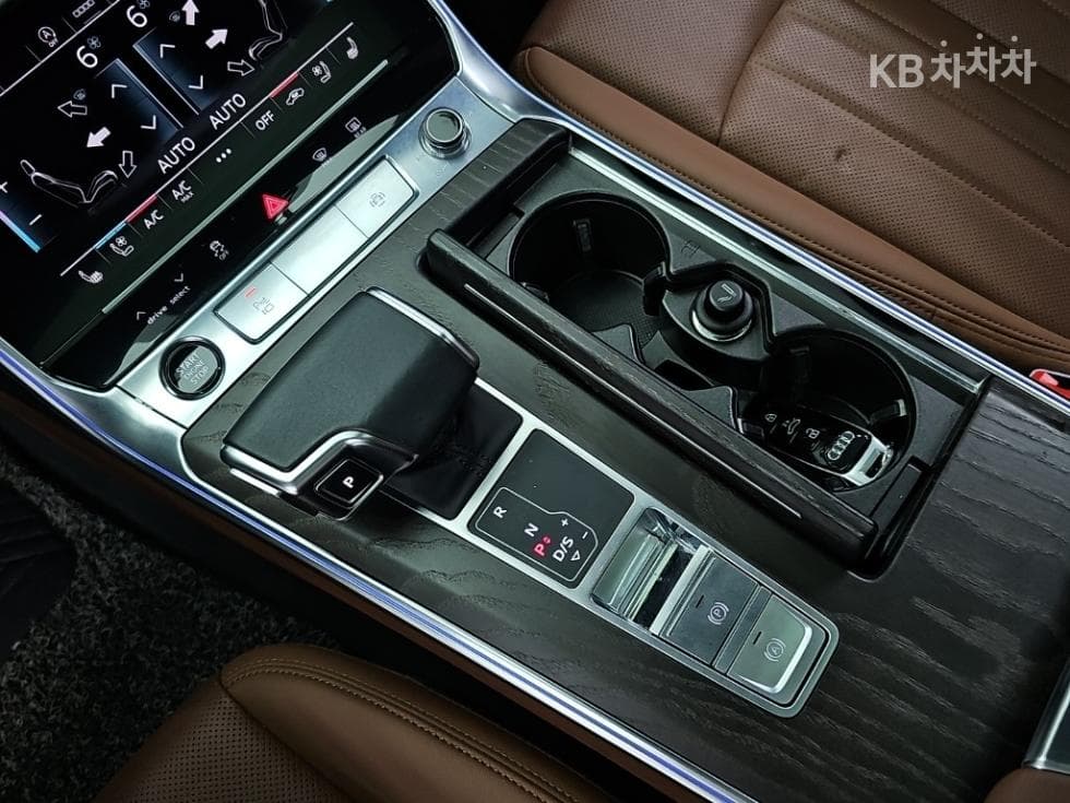 Audi A6(C8)45 TFSI Quattro Premium - 8
