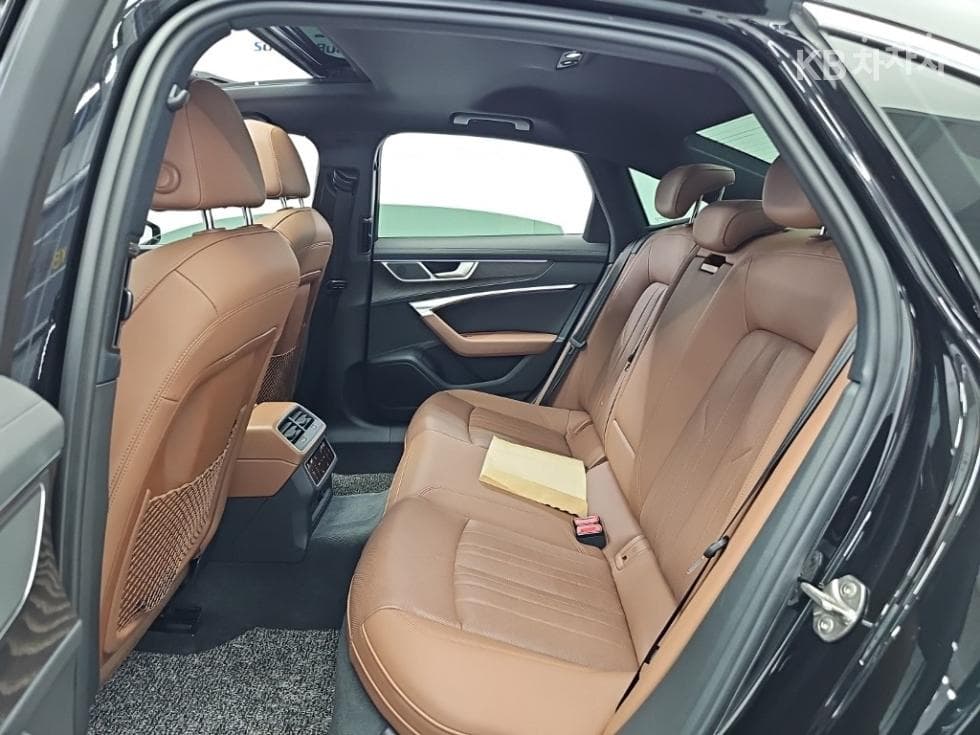 Audi A6(C8)45 TFSI Quattro Premium - 12