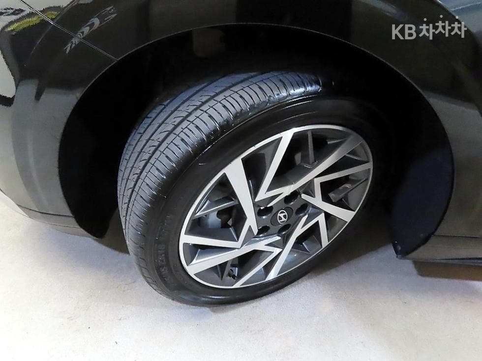 Hyundai The All New Grandeur (Azera)2.5L gasoline 2WD Premium - 20