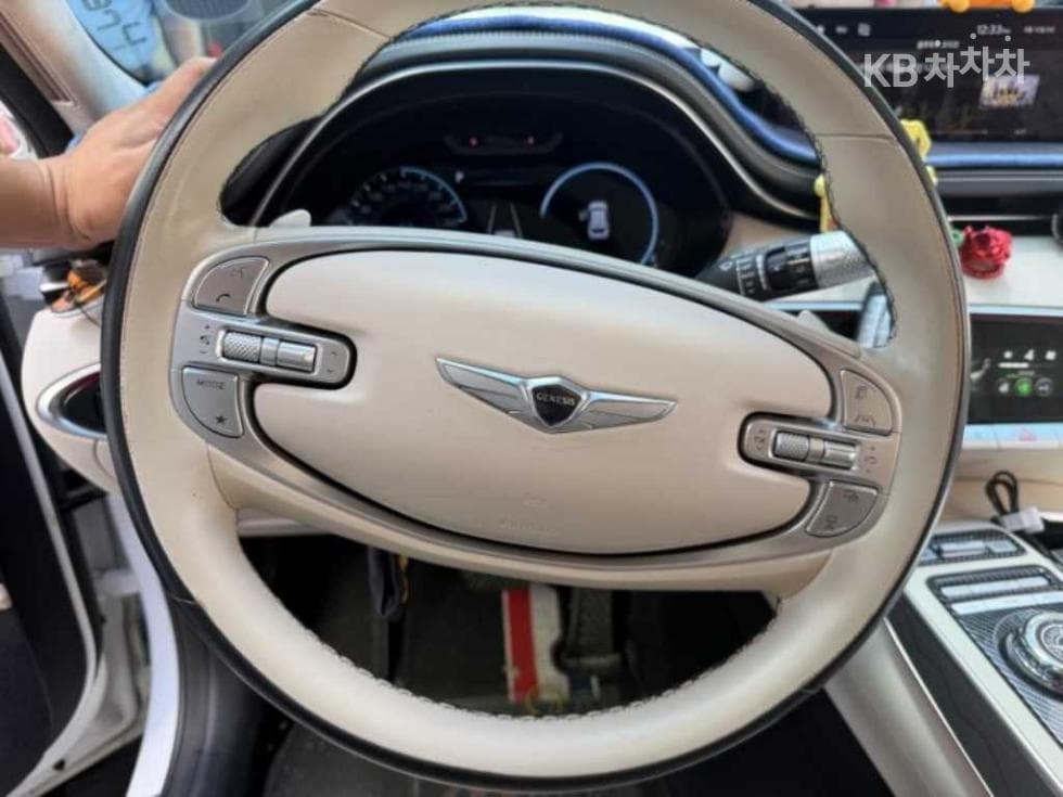 Genesis GV70Gasoline 2.5T AWD - 5