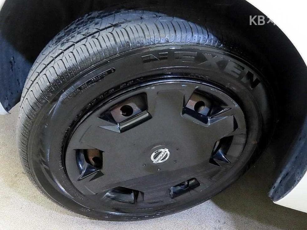 Нисан 큐브1.8 S CVT (Безстепенна) - 19