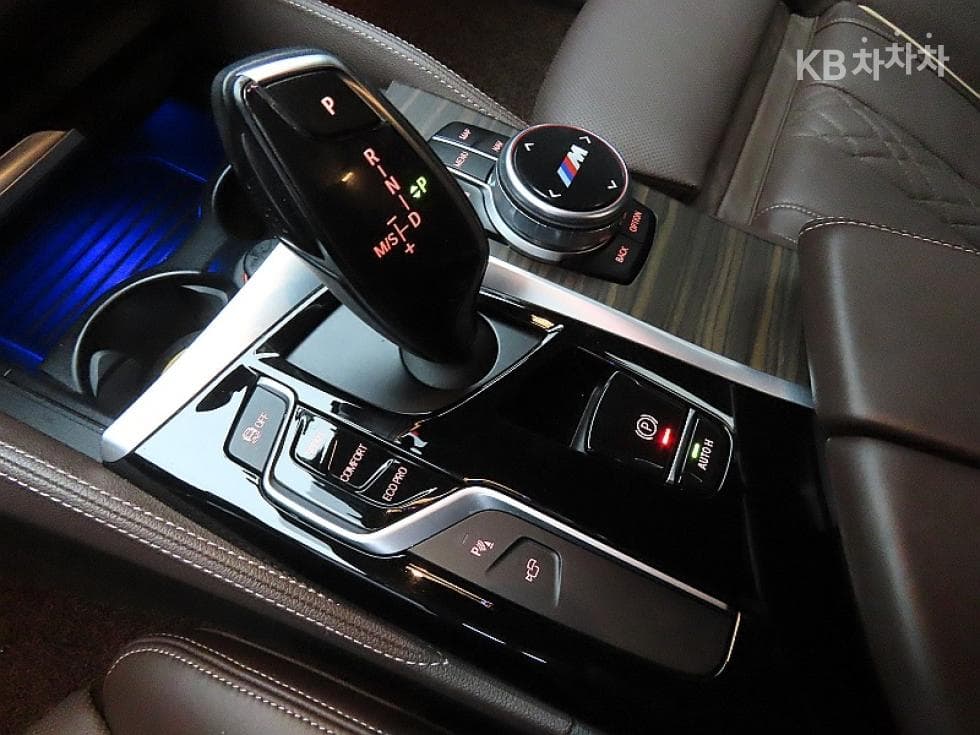BMW 올New5 Series (G30)520d M Sport Plus - 9