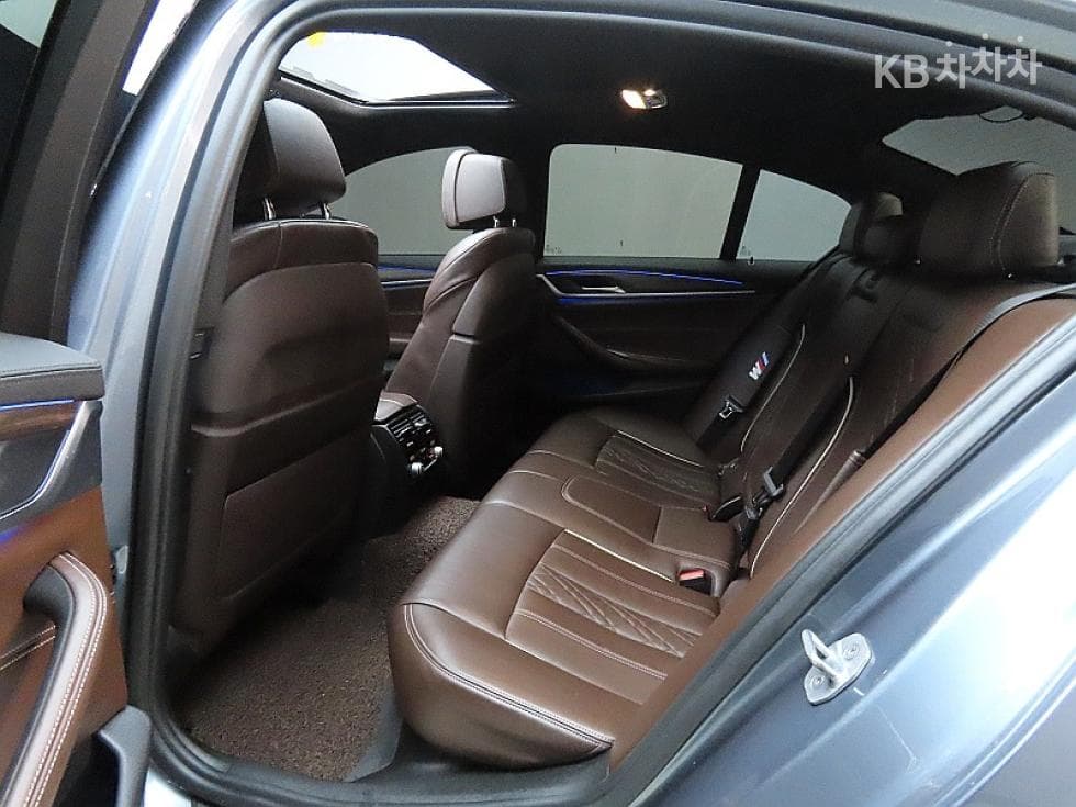 BMW 올New5 Series (G30)520d M Sport Plus - 11