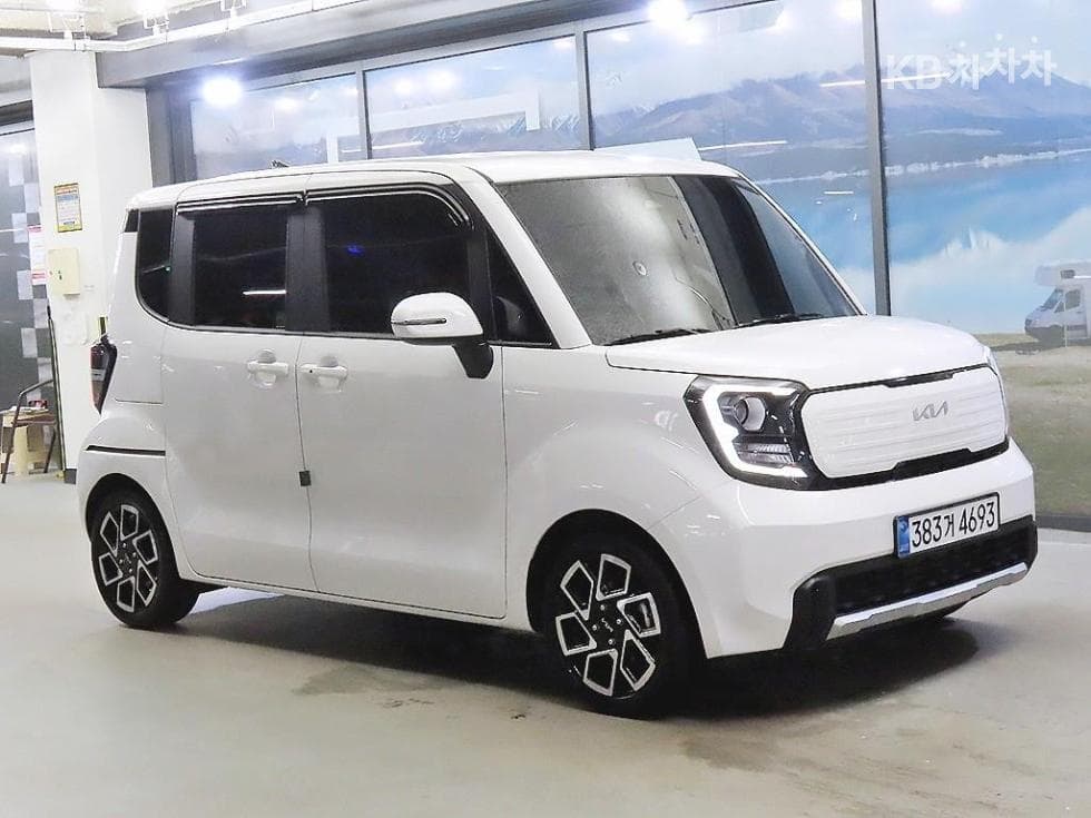 Kia The New (facelift) Kia Ray (van) 1.0 Gasoline Signature - Image 1