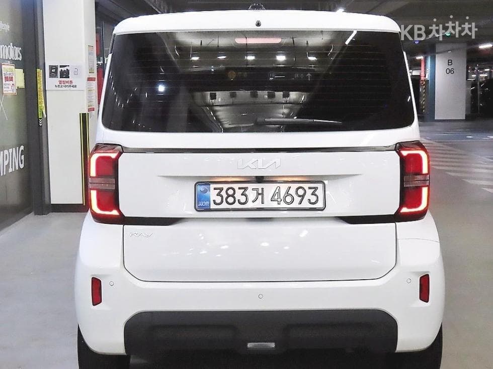 Kia The New (facelift) Kia Ray (van)1.0 Gasoline Signature - 5