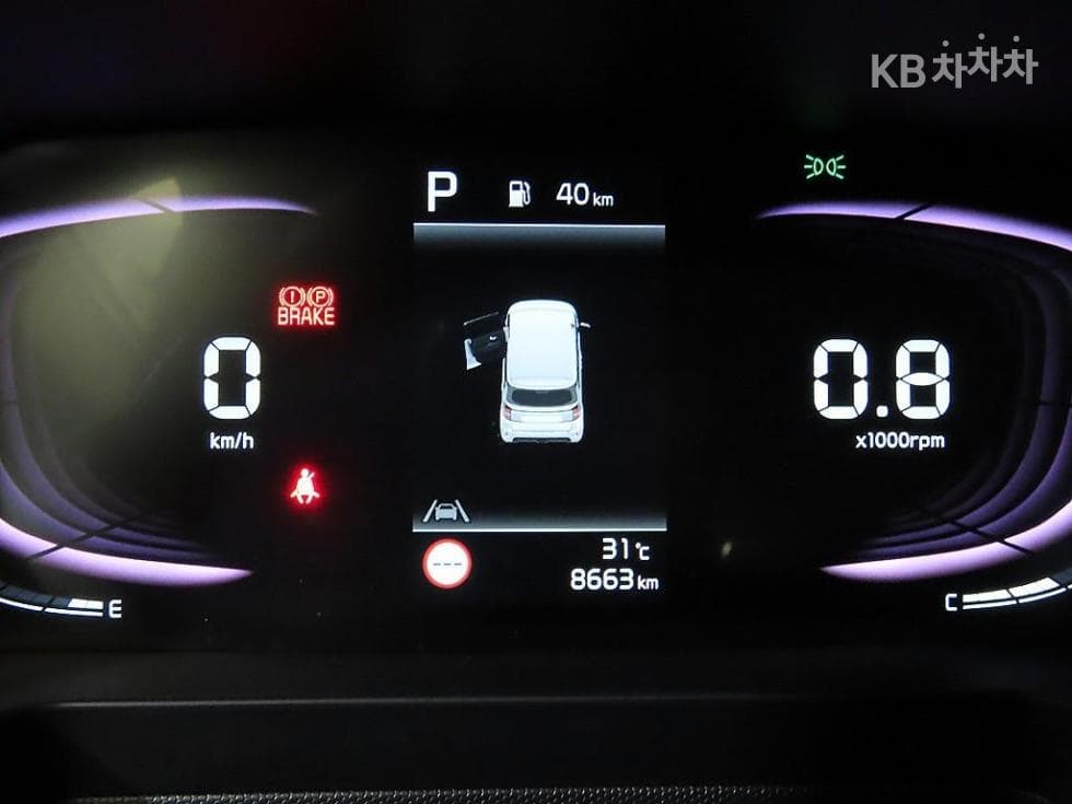 Kia The New (facelift) Kia Ray (van)1.0 Gasoline Signature - 9