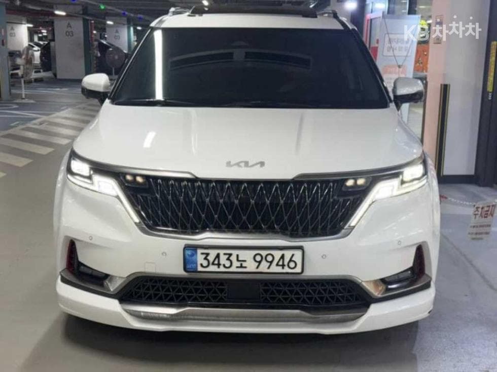 Kia Carnival 4th generation G3.5 GDI 7-seater (Limousine) Noblesse - Image 1