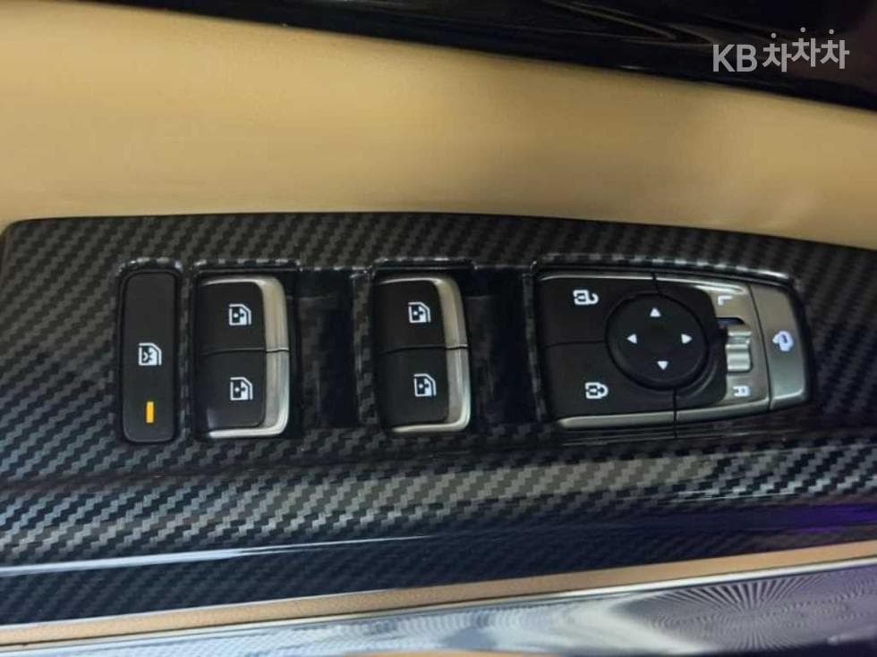 Kia Carnival 4th generationG3.5 GDI 7-seater (Limousine) Noblesse - 15