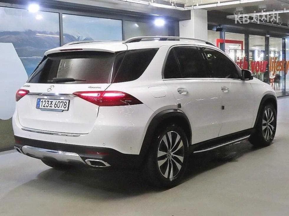 Mercedes-Benz GLE (V167)350 4Matic Стандартен - 4