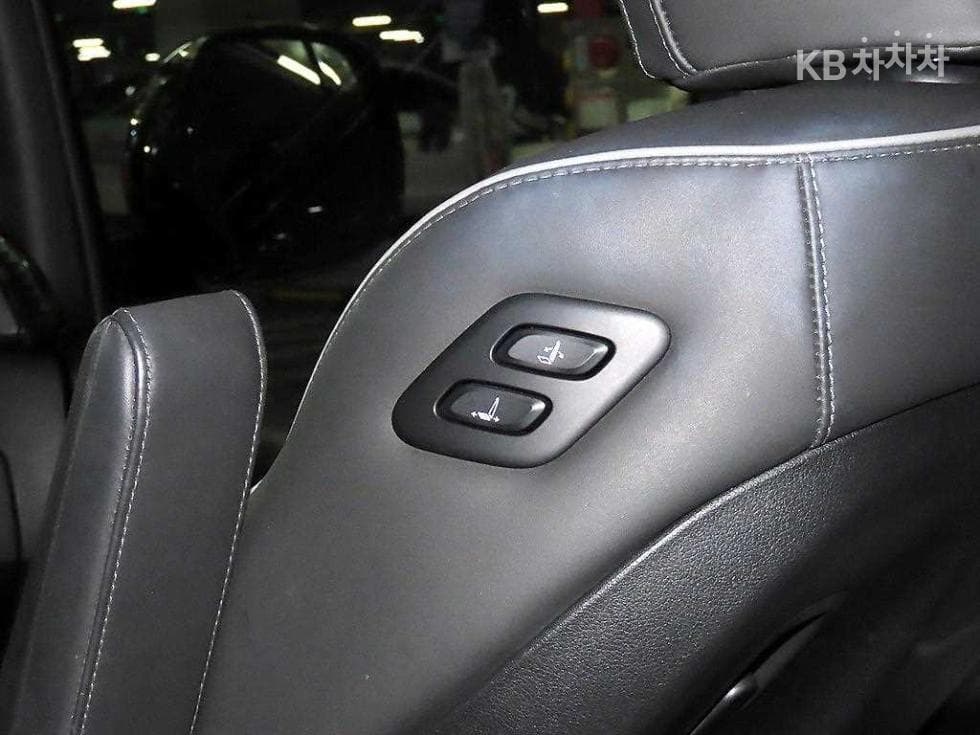 Hyundai Staria Lounge2.2 Lounge 9 AWD Inspiration - 15